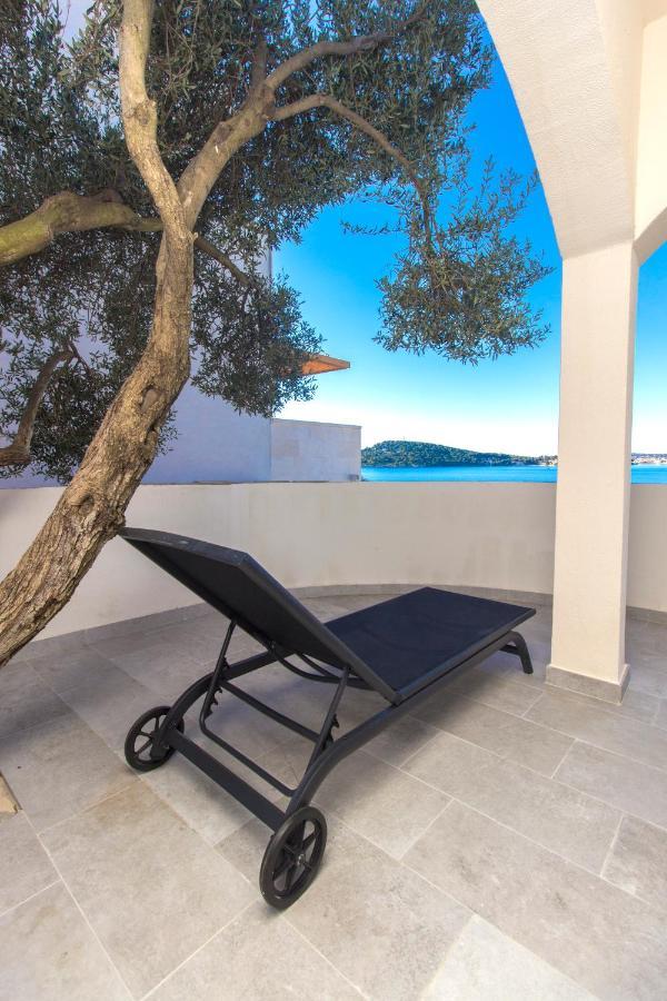 Apartmani Malis Ražanj Exteriör bild