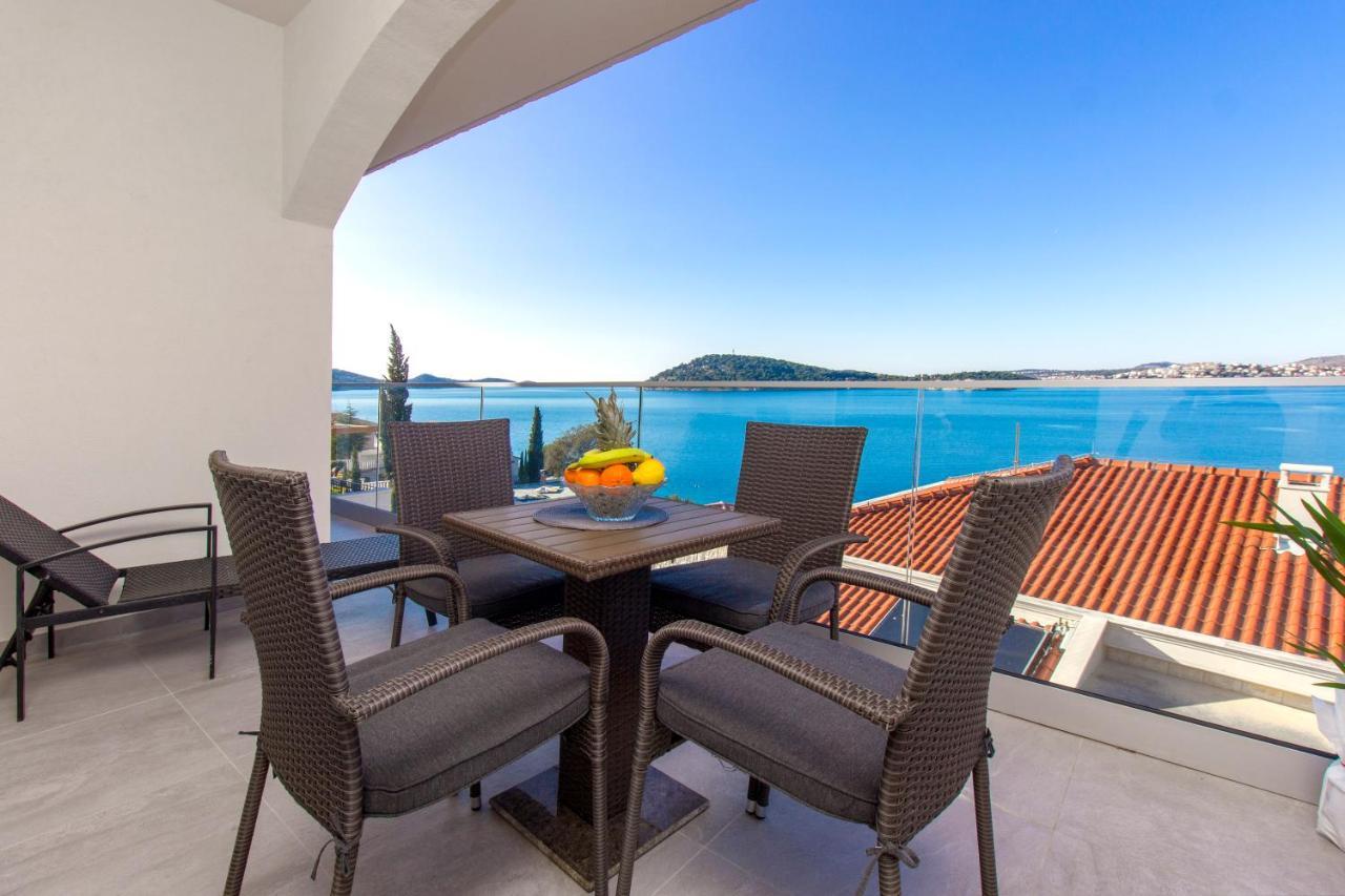 Apartmani Malis Ražanj Exteriör bild